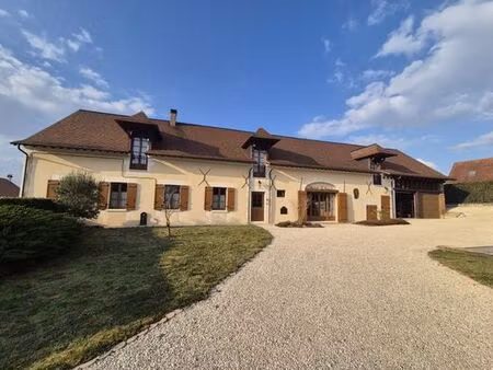 maison de luxe en vente à chemilly-sur-yonne  bourgogne-franche-comté