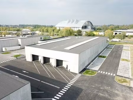 location local d'activités roncq 797 m²