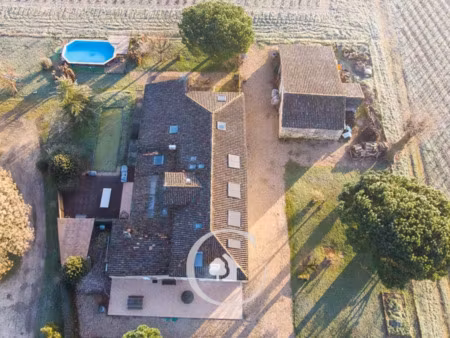 bâtisse de 427m² - (maison+gîte) - piscine