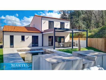 villa recente type f5 avec piscine