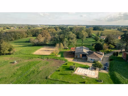 vente maison 4 pièces 140 m² sauveterre-de-guyenne (33540)