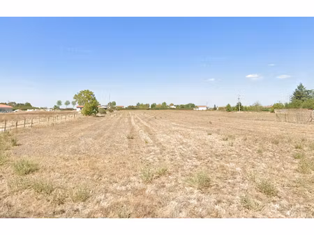 terrain sainte agathe la bouteresse 927 m2