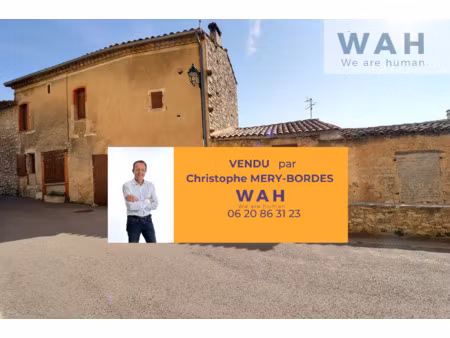 maison de village 140m2 - 5 pieces avec terrasse 30m2- a re