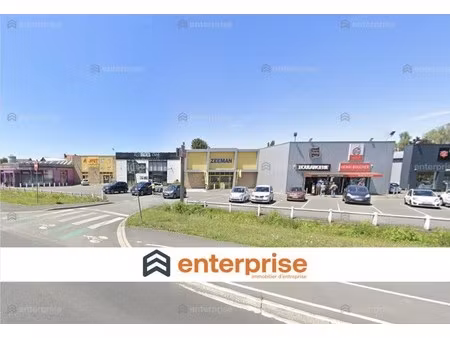 location local commercial