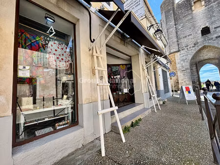 immeuble aigues mortes 8 pièce(s) 300 m2