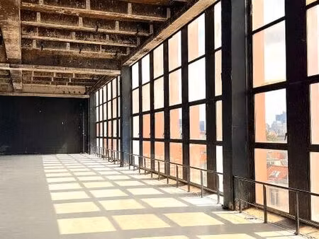 800 m² dans bâtiment iconique au centre de bruxelles