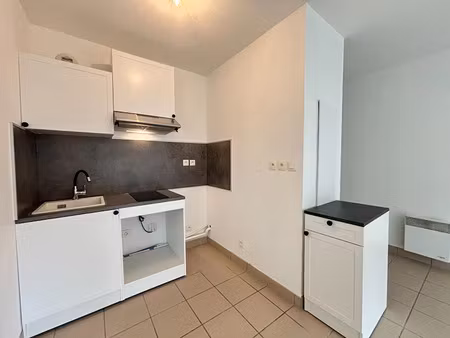 location appartement 2 pièces 44.91 m² à mont-de-marsan (40000)  550 €