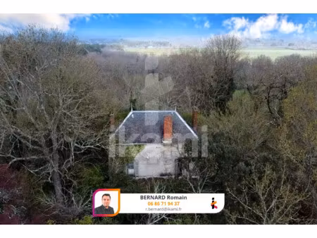 propriété à rénover sur 4 hectares avec étang et terrain con