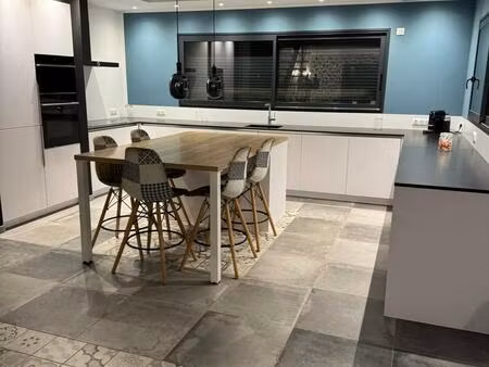 achat maison 8 pièces 225m²