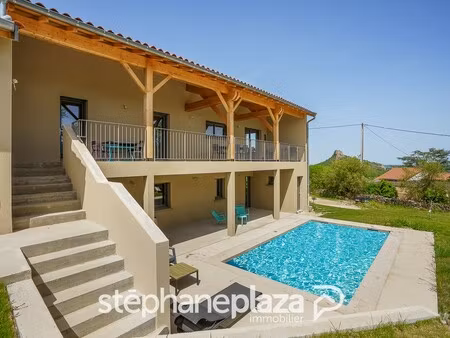 maison de luxe à vendre à solutré-pouilly