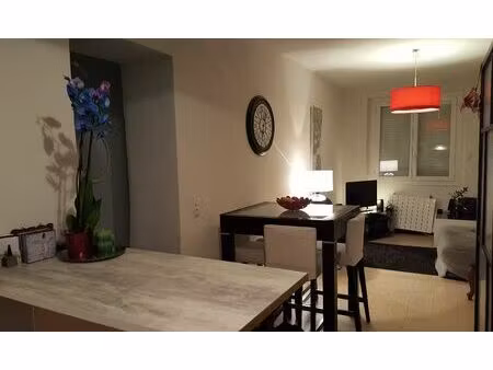 location appartement 1 pièce 42 m² à les mées (04190)