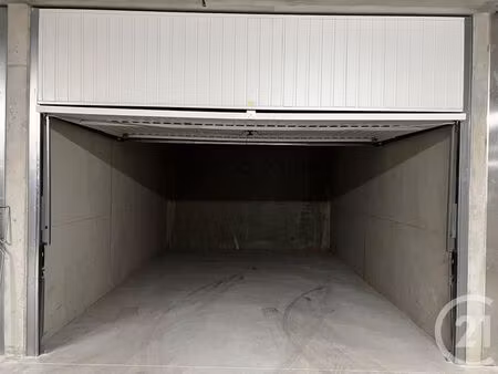 parking à louer - 17 m2 - aix en provence - 13 - provence-alpes-cote-d-azur