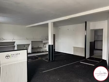 local commercial centre-ville st amand 62 m²