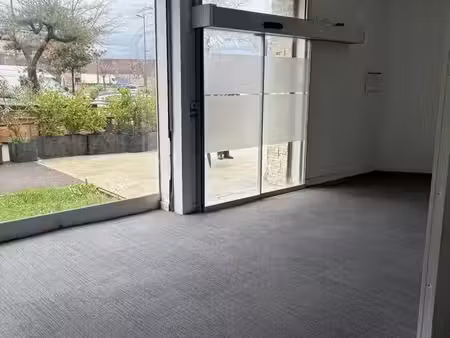 location local commercial anglet 64600 - - surface privée