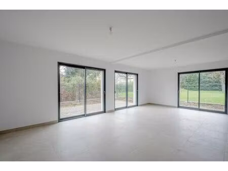 maison de luxe 5 chambres en location à cessy  auvergne-rhône-alpes