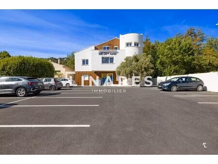 le centre medical d'auriol - local médical et para médical + parking - 13390