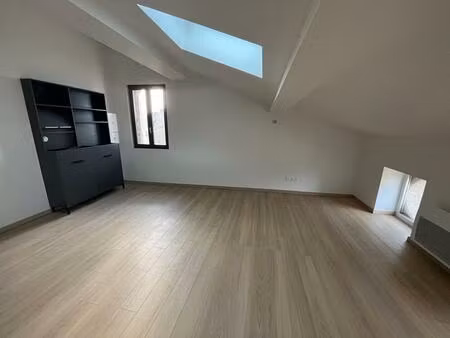 appartement lumineux rénové à seulement cinq minutes de castelnaudary