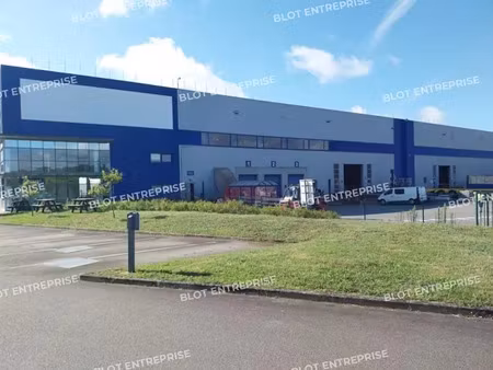 a louer - plateforme logistique - 18 960 m² divisibles ! nantes ouest