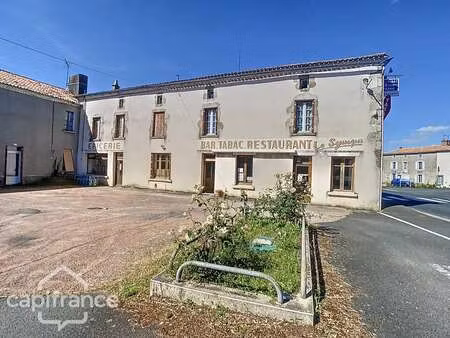 vente longère et corps de ferme à geay (79330) : à vendre / 200m² geay