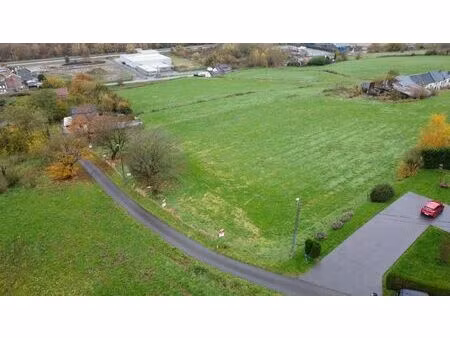 terrain à bâtir pour une 3 ou 4 façades