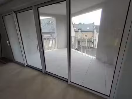 location appartement 3 pièces 70 m² à rignac (12390)