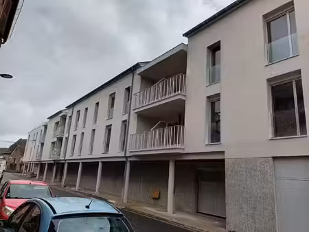 location appartement 3 pièces 72 m² à rignac (12390)