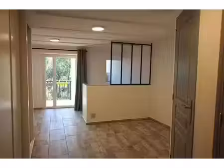 location appartement la roche-sur-foron 74800 - - surface privée
