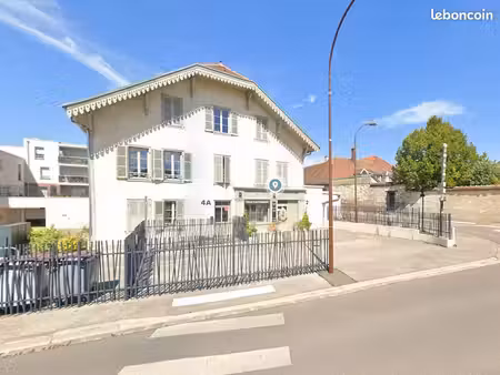 appartement 4 pièces 114 m²
