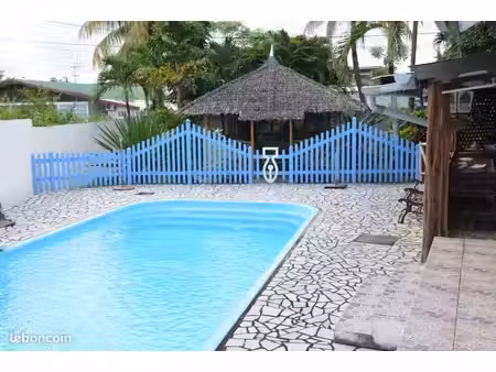 complexe hôtelier   1 maison  6 studios  piscine  carbet a 97354 remire montjoly en guyane