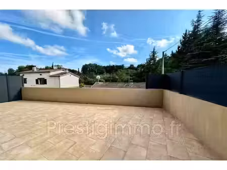 location bureau 103 m² à le rouret (06650)