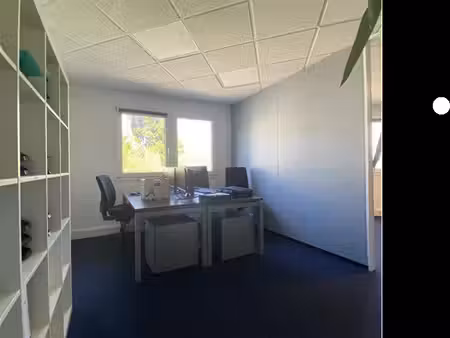 a louer  des bureaux lumineux de 59m²