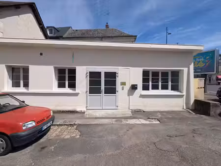 location commerce 16 m² à bourges (18000)
