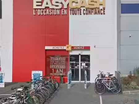 location commerce chasseneuil du poitou 350 m²