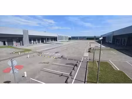 location entrepôt / local d'activités corbas 16 974 m²