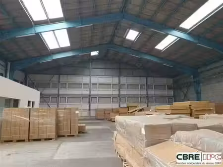 location entrepôt / local d'activités hendaye 2 165 m²
