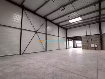 vente local industriel 432 m² moissy-cramayel (77550)