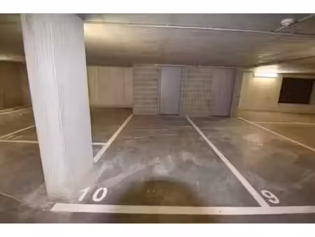 garage à vendre à twijnderijstraat 9 sint-niklaas (rbe37937)