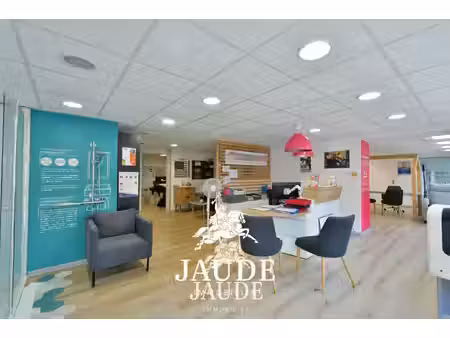 baisse de prix local professionnel/ commercial de 102 m2 rés