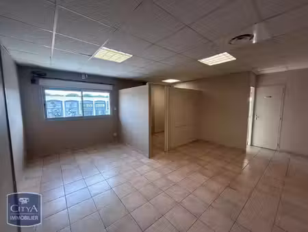local commercial à louer - fos-sur-mer (13) - 1 130€