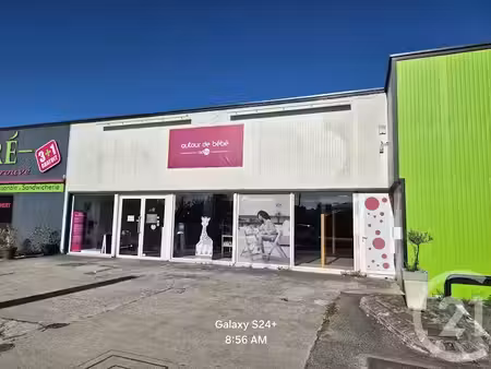 location locaux professionnels à saint-jean-du-falga (09100)  2 900 €