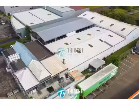 location local commercial