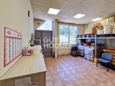 local commercial ucciani 567 m²