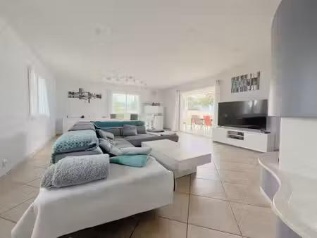 artigueloutan - maison 6 pièces 140 m2