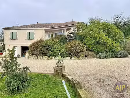 vente maison 5 pièces 137 m² à jarnac-champagne (17520)  240 000 €