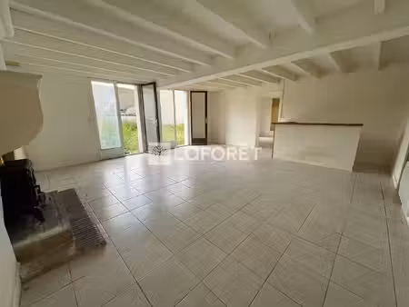 maison salles d angles 4 pièce(s) 150 m2