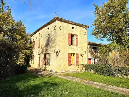 vente maison 5 pièces 138 m² sempesserre (32700)
