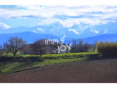 villa 8 pièces 216 m²
