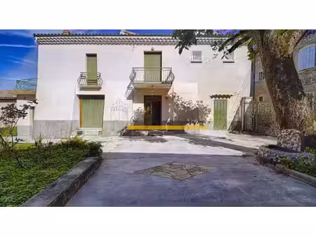 a vendre. ensemble immobilier de 293m2 .11373m2 de terrain.