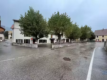 centre ville - ancien hôtel 1.115 m2 de terrain et 763 m2 ha
