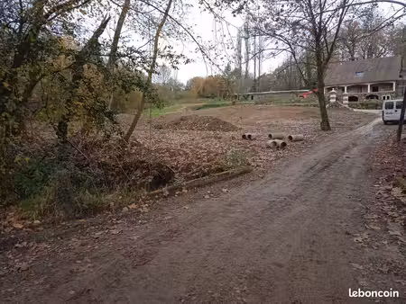 terrain 10800m2
